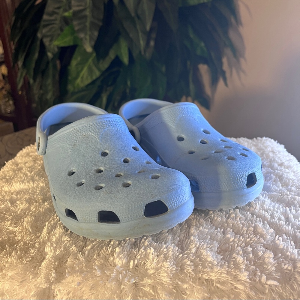 Crocs